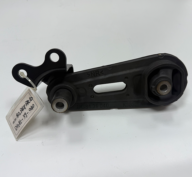 马自达发动机机脚胶